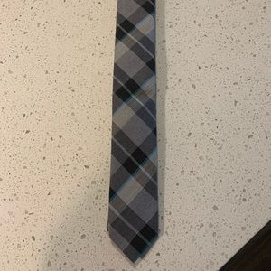 Slim tie
